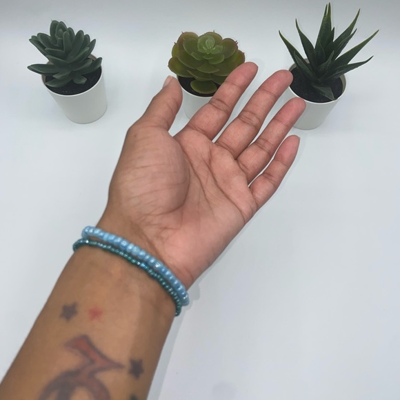 Handmade Trendy Y2K Inspired Glass Seed Bead Bracelet Set - Picture 5 of 8